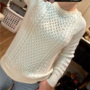 Cozy Cream Cable Knit Gap Sweater